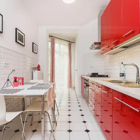 Modern Urban Escape - Old Town - By Upstairs * Cracovia