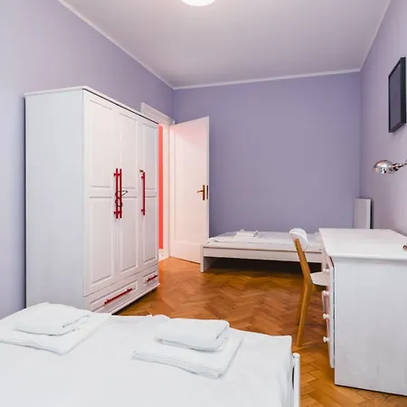 Apartmán Modern Urban Escape - Old Town - By Upstairs *